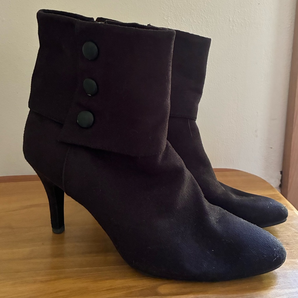 Fioni Women’s Black Ankle Boots